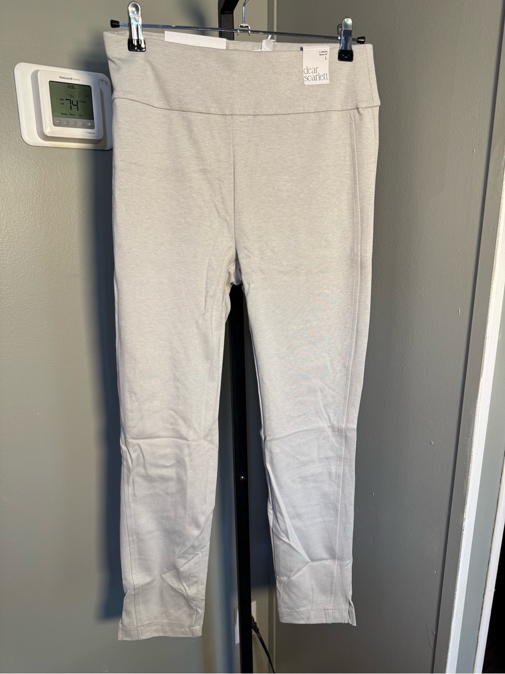 Dear Scarlett skinny Pearl Gray Pants